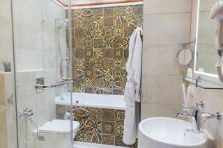 Отель QonaQ hotel Нур-Султан Люкс-6