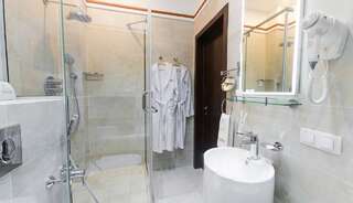 Отель QonaQ hotel Нур-Султан Люкс-11
